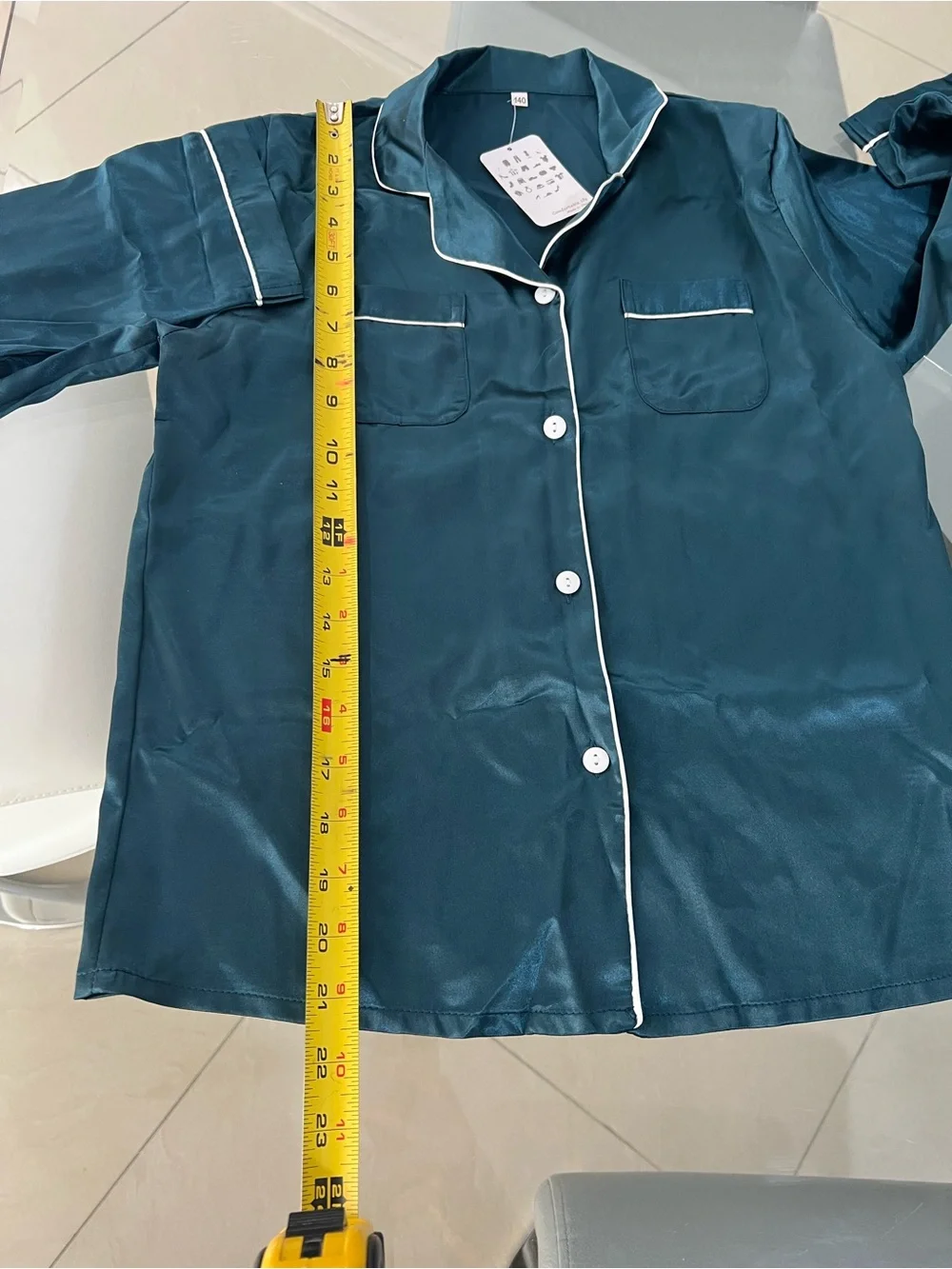 (NWT) Girls/ boys dark green silky pajamas set size 140 (10-11 years) UNISEX